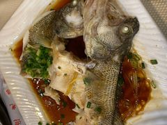 清蒸鲈鱼-渝君重庆火锅(嘉宾路店)
