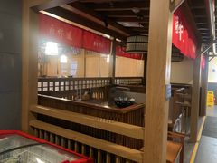 大堂-明洞阿姨·韩式酱蟹烤肉·创意料理(三元桥店)