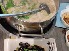 -四季喧黔味豆米火锅(万达广场店)