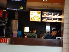 -麦当劳(卫星广场店)
