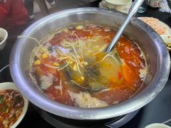 -周良天山牛杂城(天山路总店)