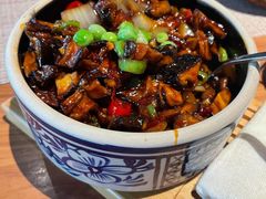 黑三剁配薄饼-雀舞云南菜(乐客城店)