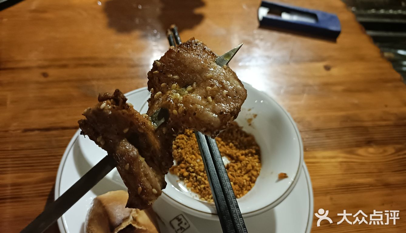 李家水浒烤肉，总店VS分店，谁更胜一筹呢？[调皮][调皮][调皮]