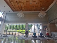 -上海虹桥西郊假日酒店