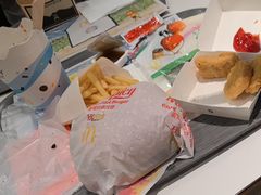 -麦当劳(上海虹桥站30B检票口楼上)