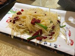 -鲁小三·大骨自助(金山总店)