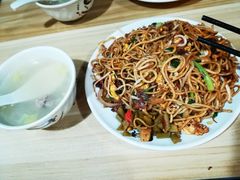 -淮安人特色蛋炒饭(李府街店)
