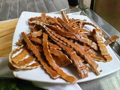 -二荆条·蜀鲜汇城市森林火锅
