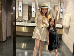 -詹爷爷乌节路街头冰淇淋