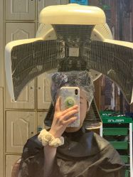 -PE SALON