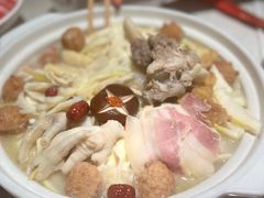 -三人行骨头王火锅(长寿店)