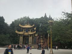 -峨眉山报国寺