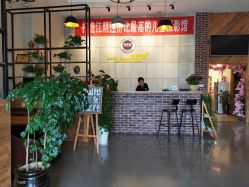 -江阴偶来路儿童摄影(江阴市新体育中心体育场店)