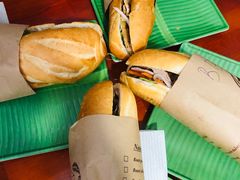 -Bánh Mì Huynh Hoa