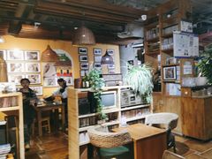 -蜗牛的家旅行主题云南菜餐厅.小酒馆(护国寺店)