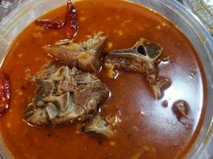 -虾弄弄海派小龙虾·牛羊蝎子火锅