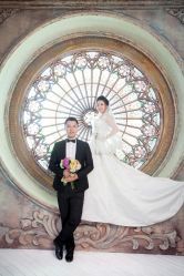-现代经典婚纱摄影