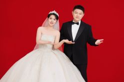-挪娅婚纱摄影皇家会所