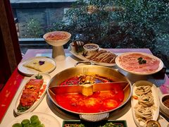 -小龙翻大江文化火锅(宽窄店)