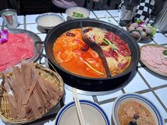 -贰回巷火锅馆(钟楼店)