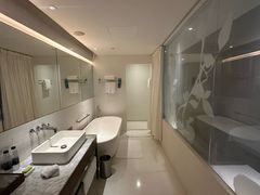 -郑州建业艾美酒店