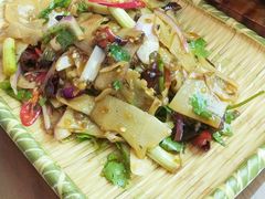 -有红鸡毛店·川菜(建设路店)