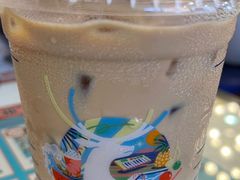 丝绒拿铁-瑞幸咖啡(深圳来福士广场店)