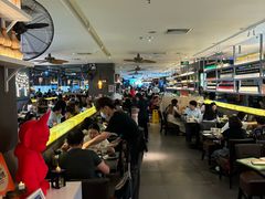 -大头虾越式风味餐厅(光明广场店)