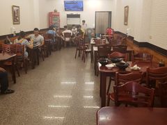 大堂-尊品原汁牛肉面