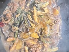 -锅老头海鲜铁锅炖