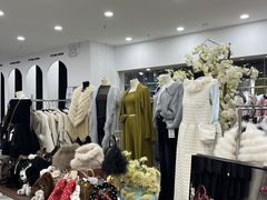 -王府井百货(中州中路店)