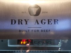 -MONICH牛排融合餐厅(和义大道购物中心店)