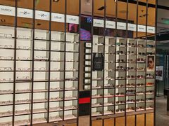 -LensCrafters亮视点(东方新天地店)