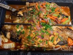 -鸣记脆皮烤鱼·海鲜烤鱼(三八广场店)