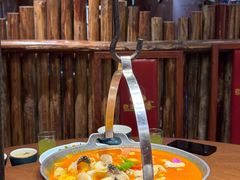 -老滇山寨•云南特色菜•地方菜•民族风情歌舞表演(金碧店)