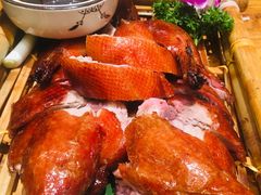 -老滇山寨•云南特色菜•地方菜•民族风情歌舞表演(金碧店)