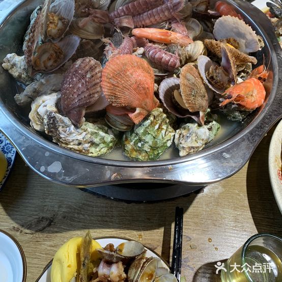 小渔船活海鲜渔家菜(海滨四路店)