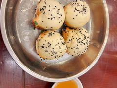 特色生煎-三两春(浦三路店)