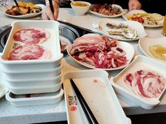 -佰烧海鲜烤肉火锅自助(世茂国际广场店)
