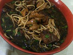 -小龙大肉面馆