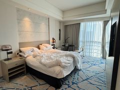 -上海漕河泾万丽酒店