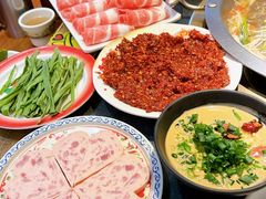 -沸炉重庆老火锅(军事博物馆店)