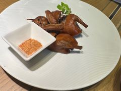 玻璃脆皮乳鸽-莲·中餐厅(成都首座万豪酒店)
