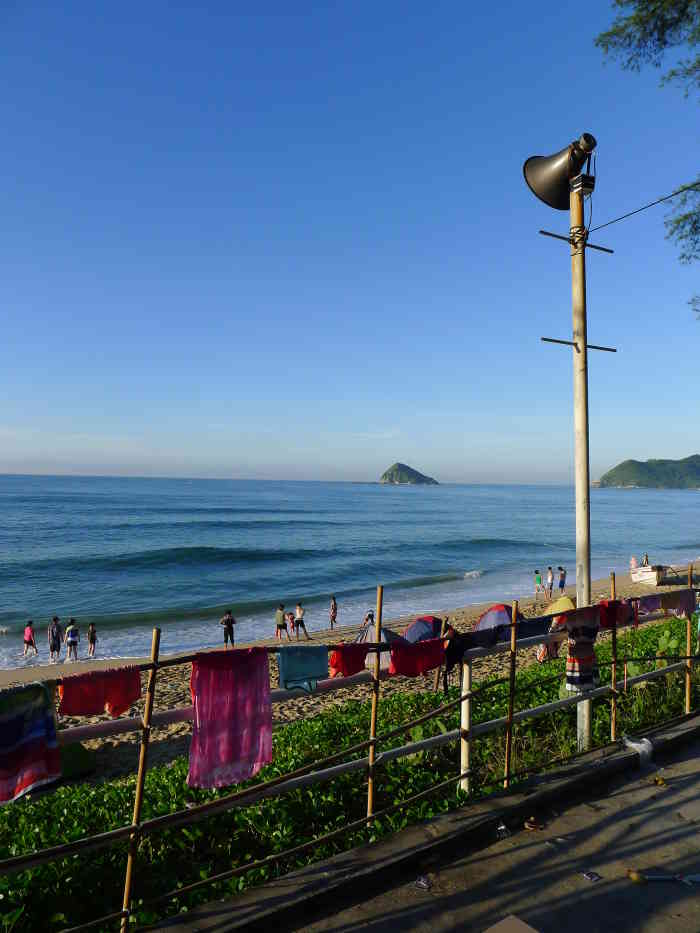 西冲沙滩小木屋-"周五去的,很美好,只有几桌人在烧烤.老板.