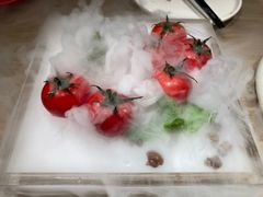 番茄脆菇沙拉-小大董·烤鸭(凤凰汇店)