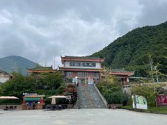 -冕宁灵山寺