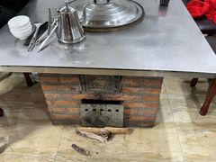 -粘豆包柴火铁锅炖