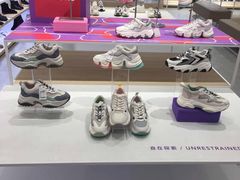 -hotwind热风(中贸广场店)