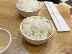 -愉肴麻辣香锅(中山路店)
