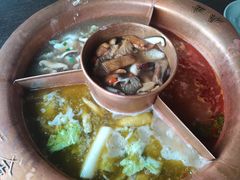 -滇釜火锅·能喝汤的火锅(车公庄店)